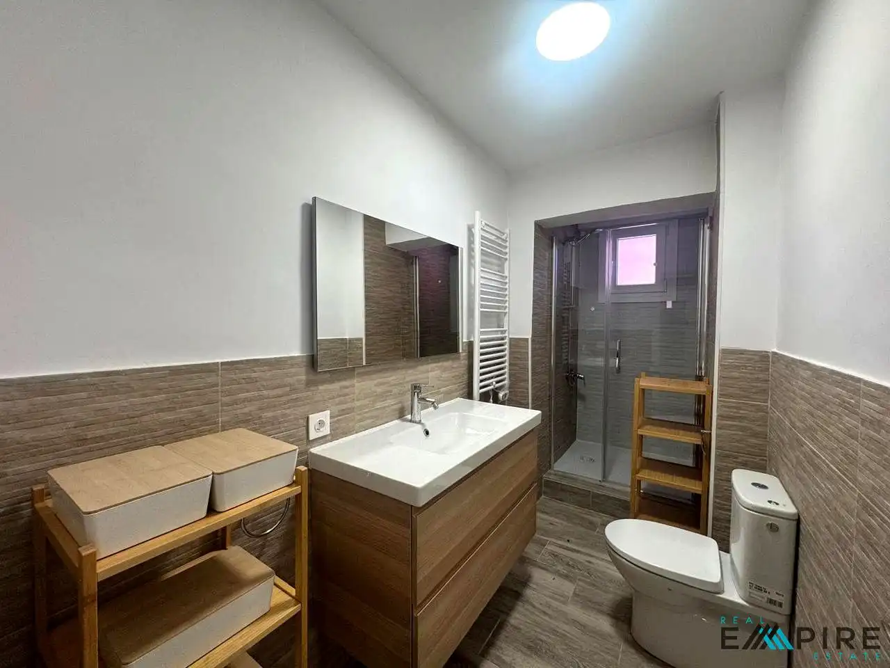 Bathroom of Ground floor for share in Fuenlabrada  with Heating, Furnished and Internet