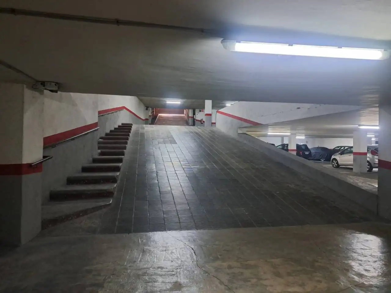 Parking to rent in Calle Montserrat, imagen 5