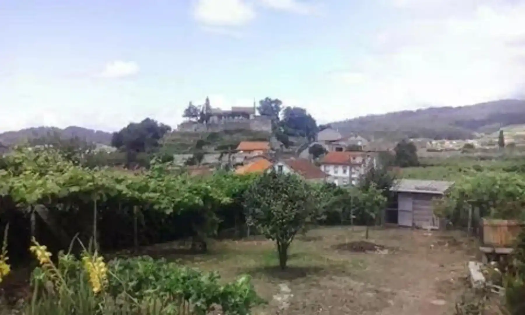 Piso en venta en Meaño con Jardín privado, Trastero y Amueblado