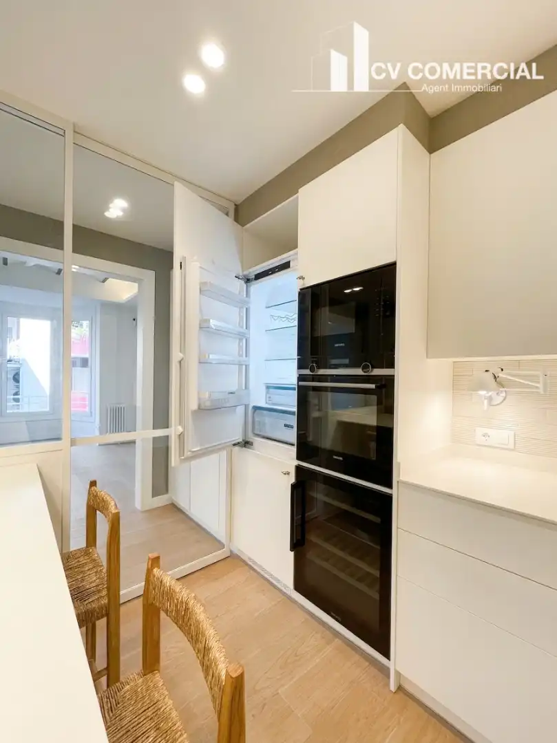 Kitchen of Flat for sale in Barcelona  with Air Conditioner, Heating and Parquet flooring