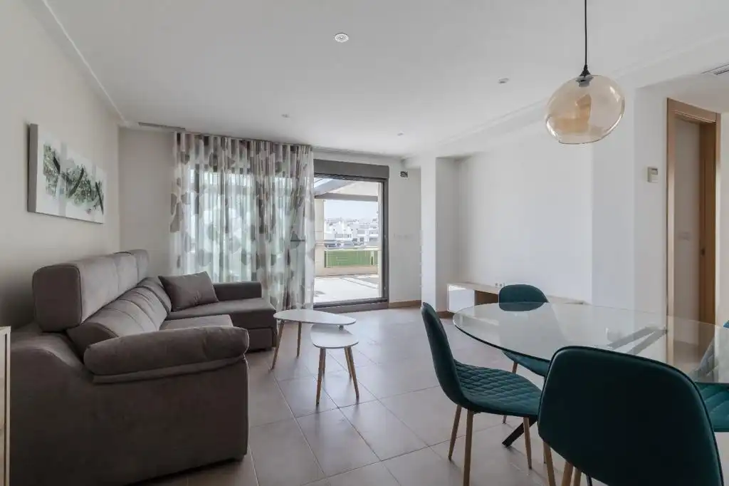 Appartement compact avec piscine à vendre à Los Arenales del Sol, imagen 3