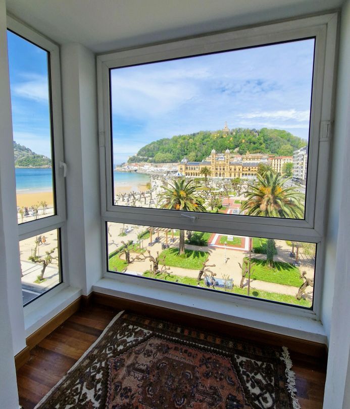 Bedroom of Flat for sale in Donostia - San Sebastián   with Heating, Private garden and Balcony