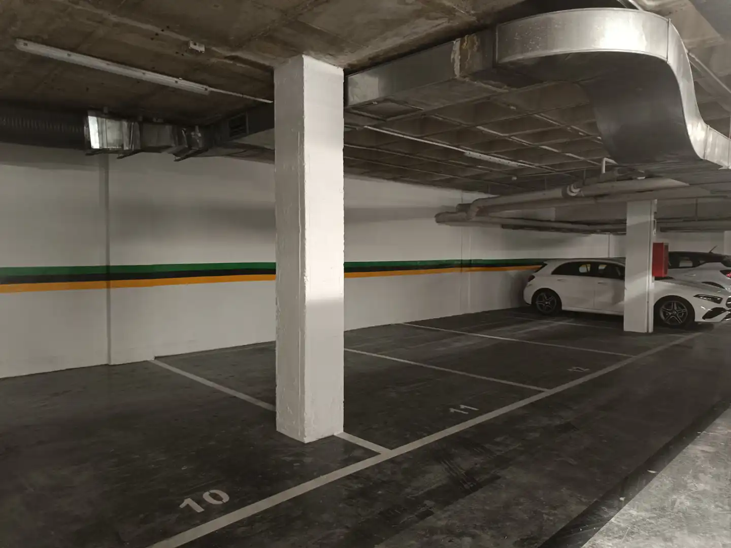 Parkplatz von Garage zur Miete in San Fernando
