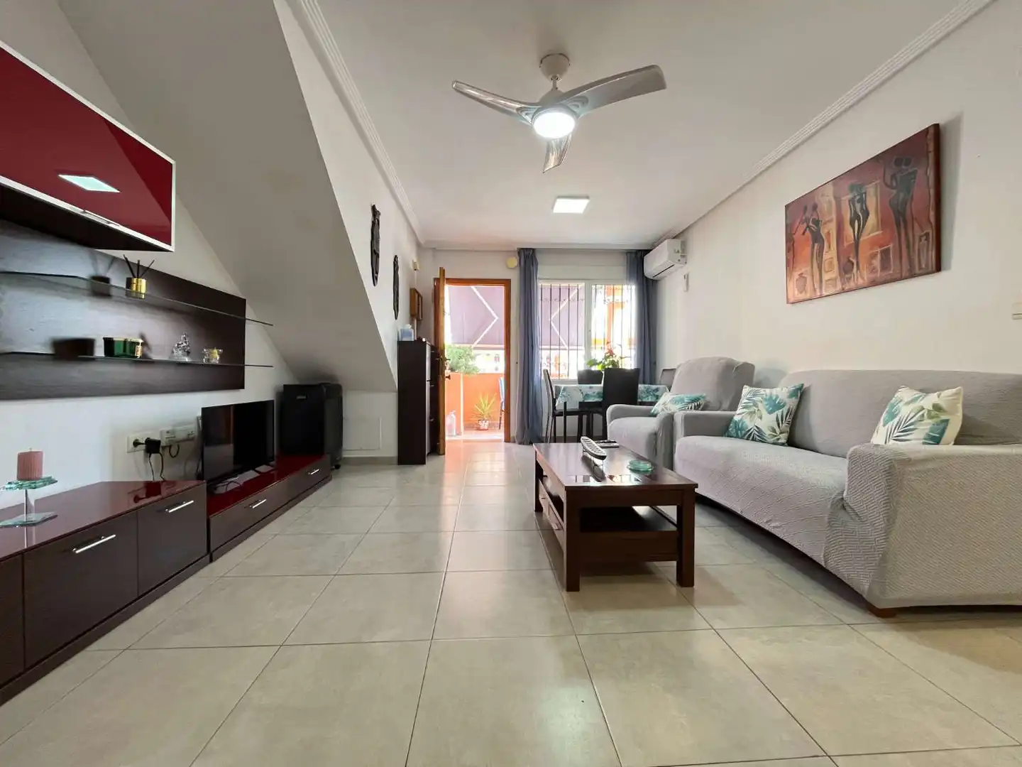 Wohnzimmer von Wohnungen zum Verkauf in Orihuela mit Klimaanlage, Schwimmbad und Möbliert