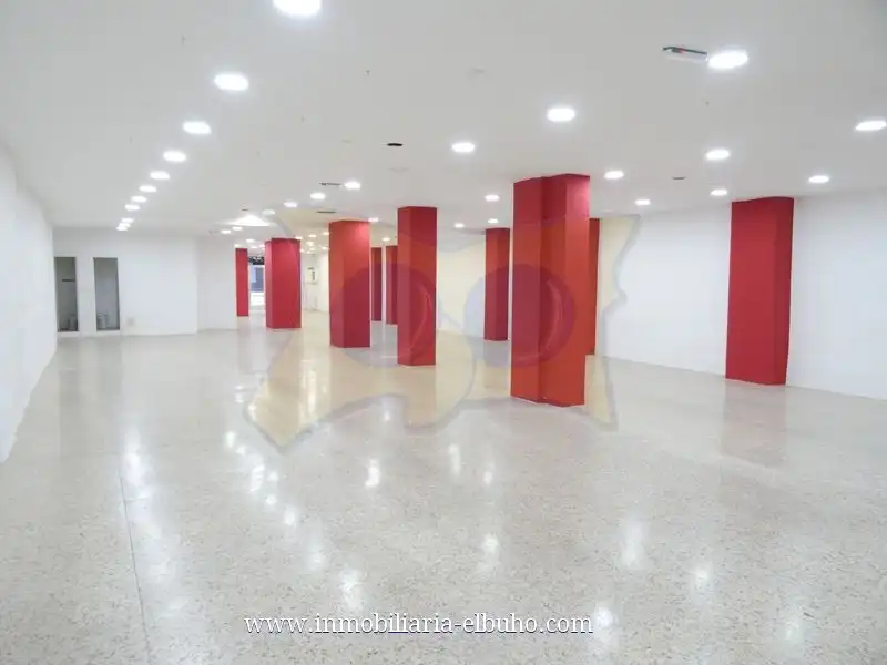 Local comercial de lloguer a Garrido, imagen 3