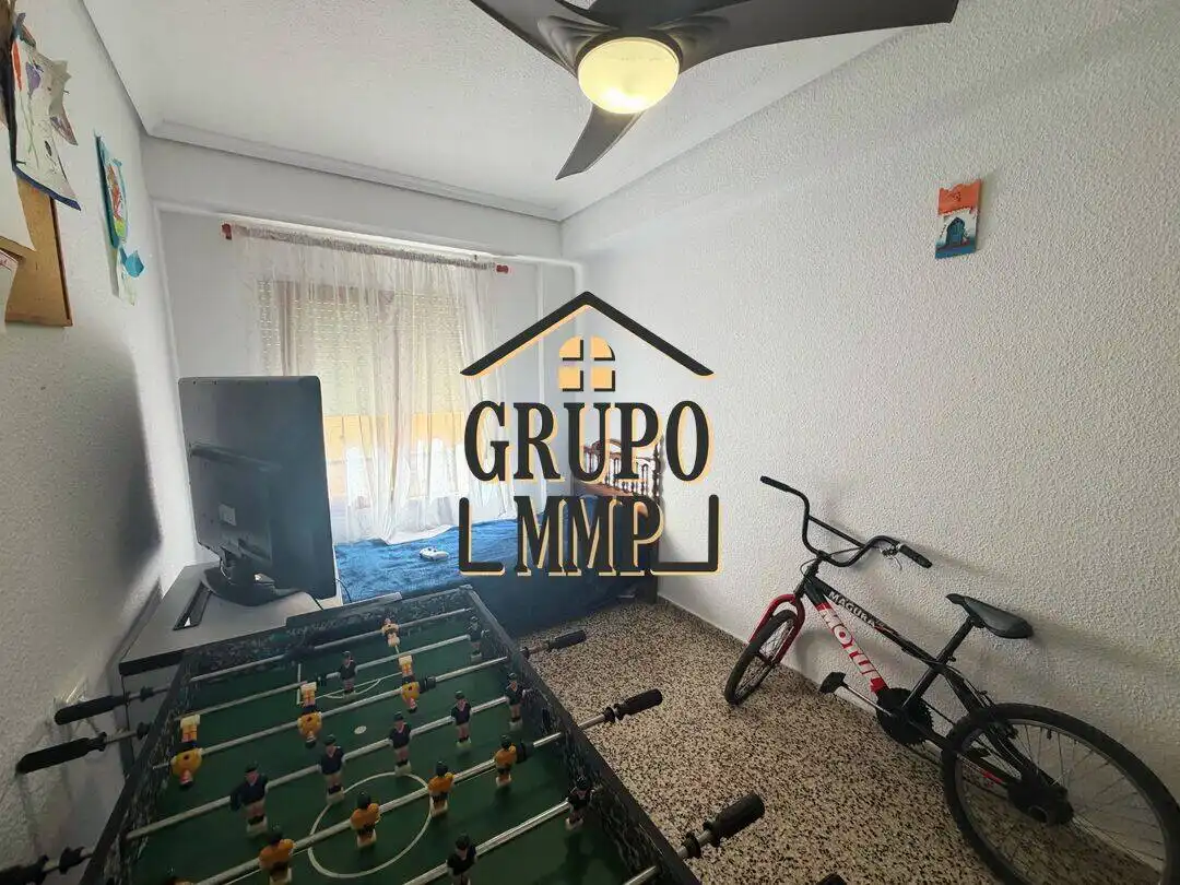 Piso en venta en Castellón de la Plana / Castelló de la Plana con Aire acondicionado, Calefacción y Amueblado