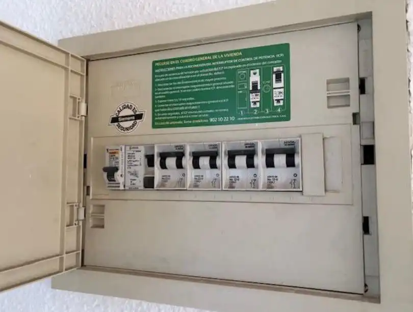Parking de Piso en venta en Castellón de la Plana / Castelló de la Plana con Terraza