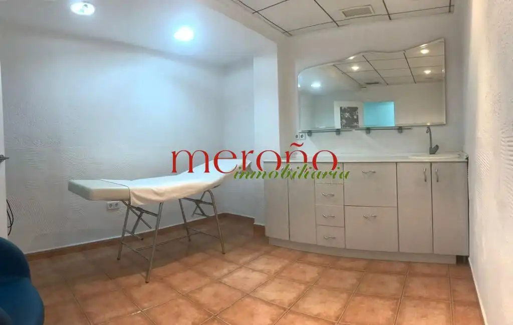 Dormitori de Local en venda en Elche / Elx amb Aire condicionat