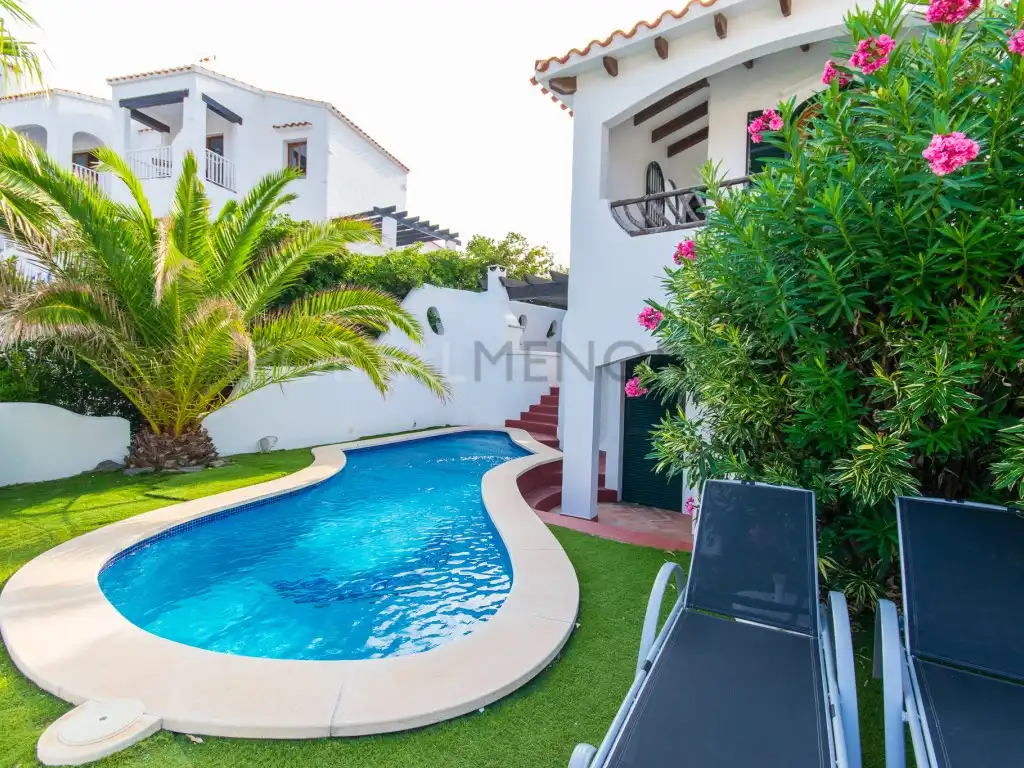 Vista exterior de Casa o xalet en venda en Es Mercadal amb Terrassa i Piscina