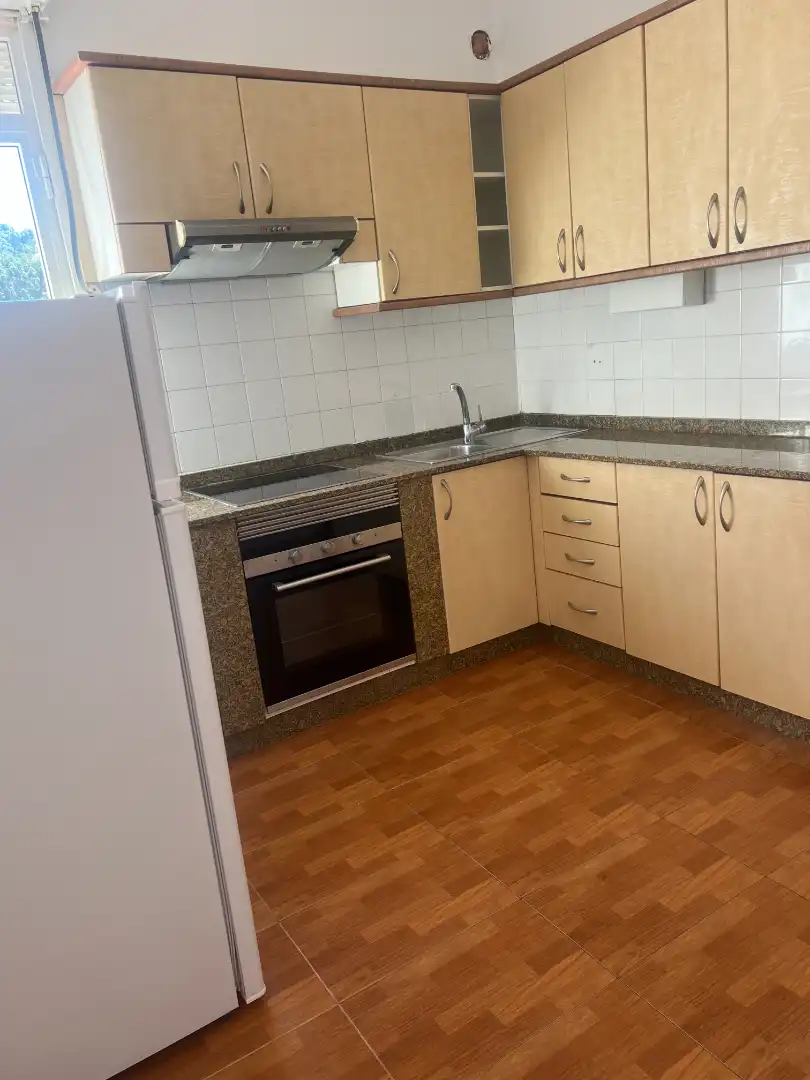 Cocina de Apartamento en venta en Baiona con Calefacción, Terraza y Trastero