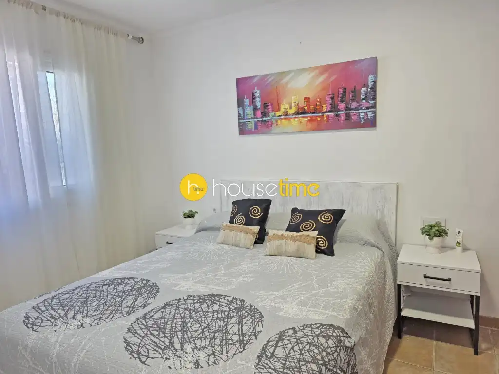 Bedroom of Houses for sale in Santa Coloma de Gramenet