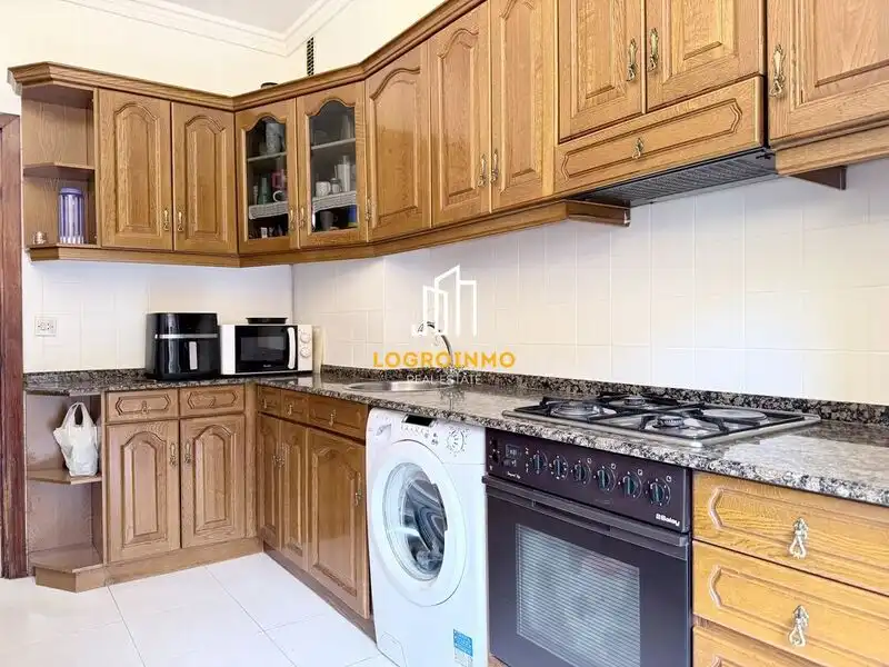 Kitchen of Flat for sale in  Logroño  with Heating and Terrace