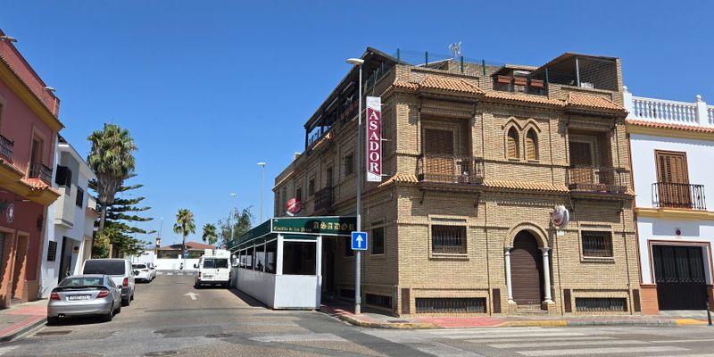Photo 1 of Building for sale in Calle Sierra de Aracena, Vista Azul - Consolación, Sevilla