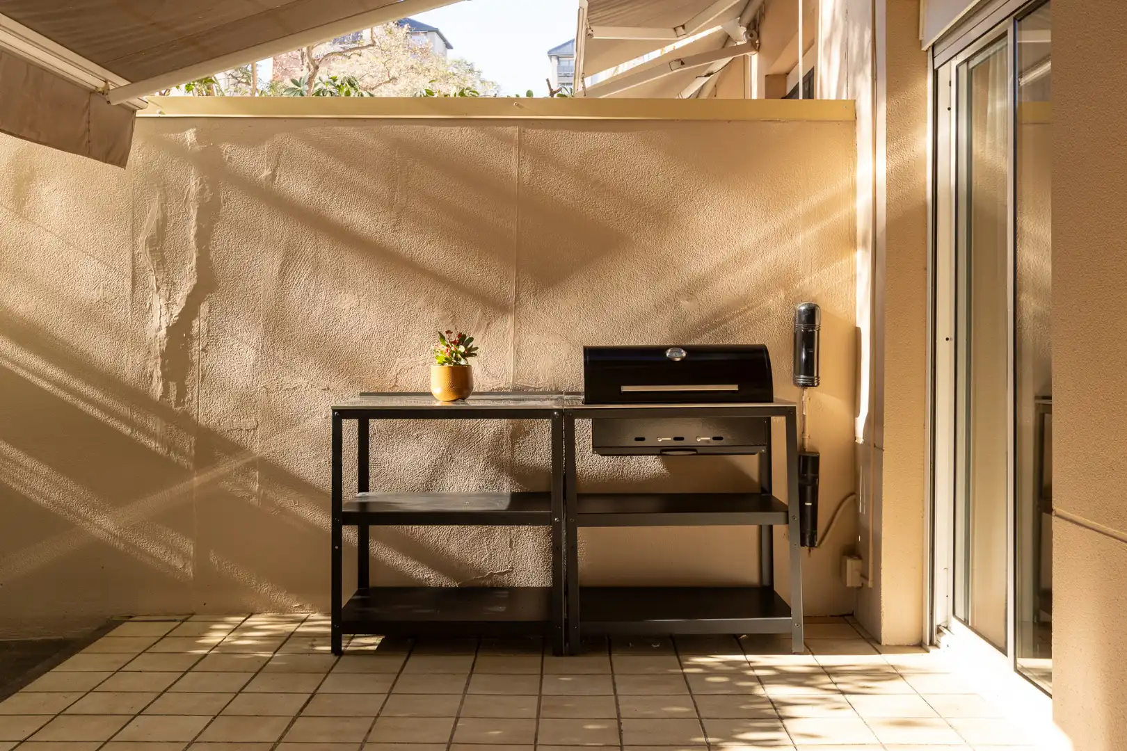 Terrasse von Wohnung zum Verkauf in Badalona mit Klimaanlage, Heizung und Privatgarten