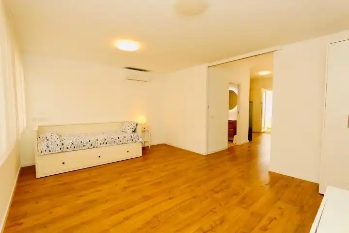 Einfamilien-Reihenhaus zur Miete in MALVA, Valterna