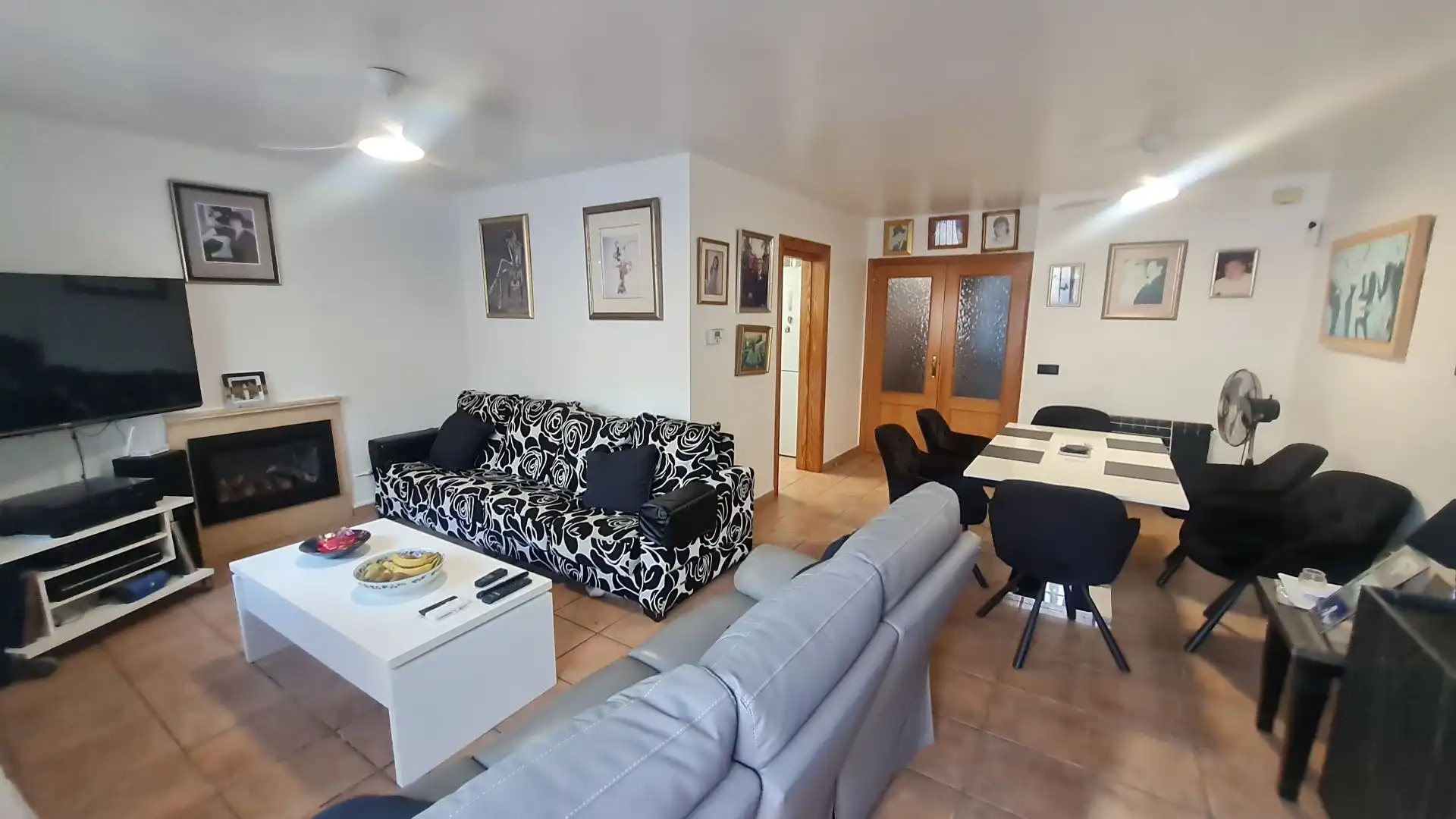 Sala d'estar de Casa o xalet en venda en Calpe / Calp amb Aire condicionat, Calefacció i Jardí privat