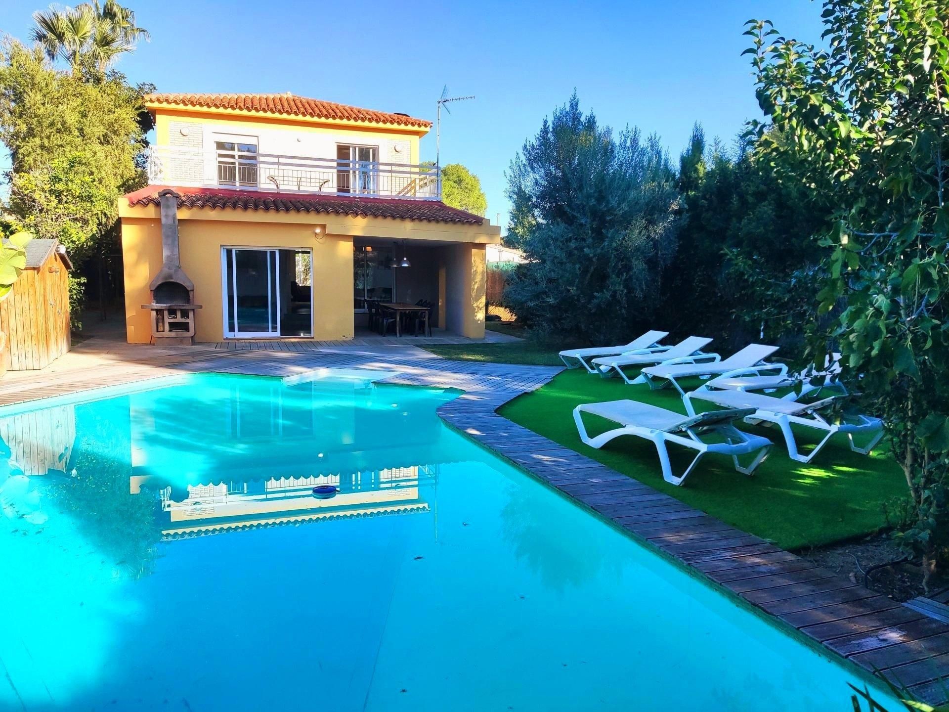 Piscina de Casa o xalet en venda en Riba-roja de Túria amb Calefacció, Terrassa i Piscina