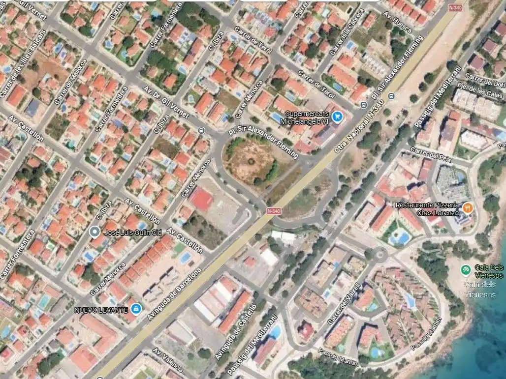 Residential land for sale in Carrer Illes Canaries 21, imagen 2