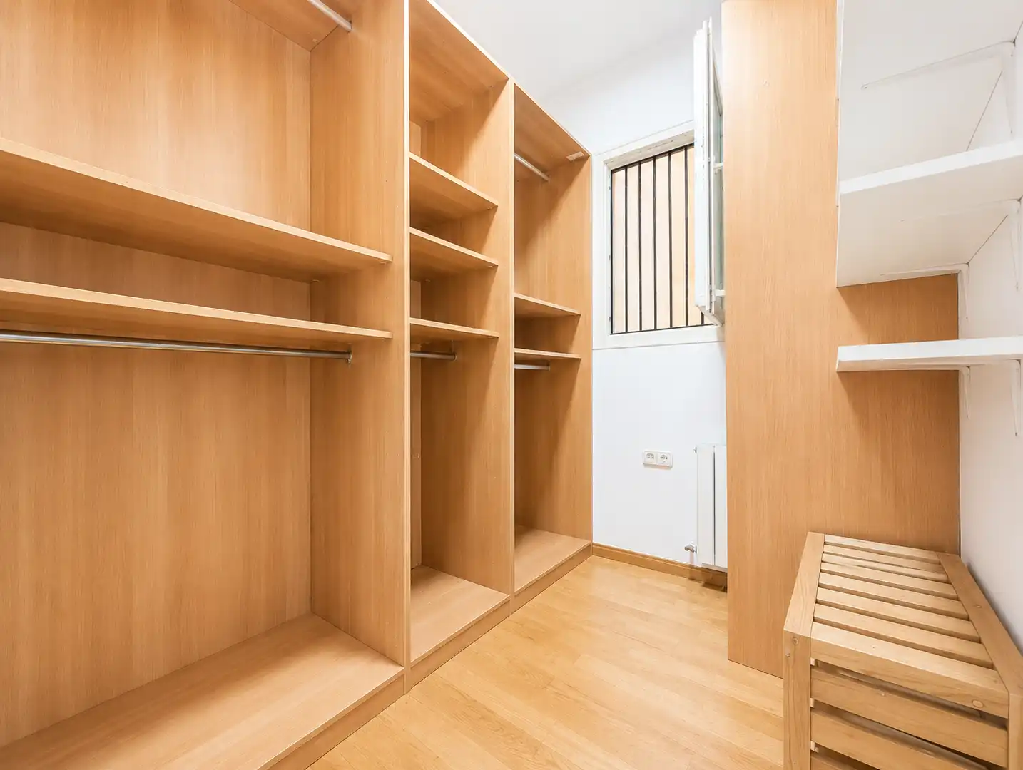 Flat for sale in Barcelona  with Balcony