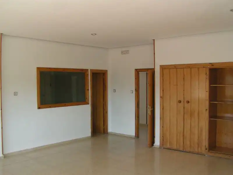 Gebäude zur Miete in Villaquilambre