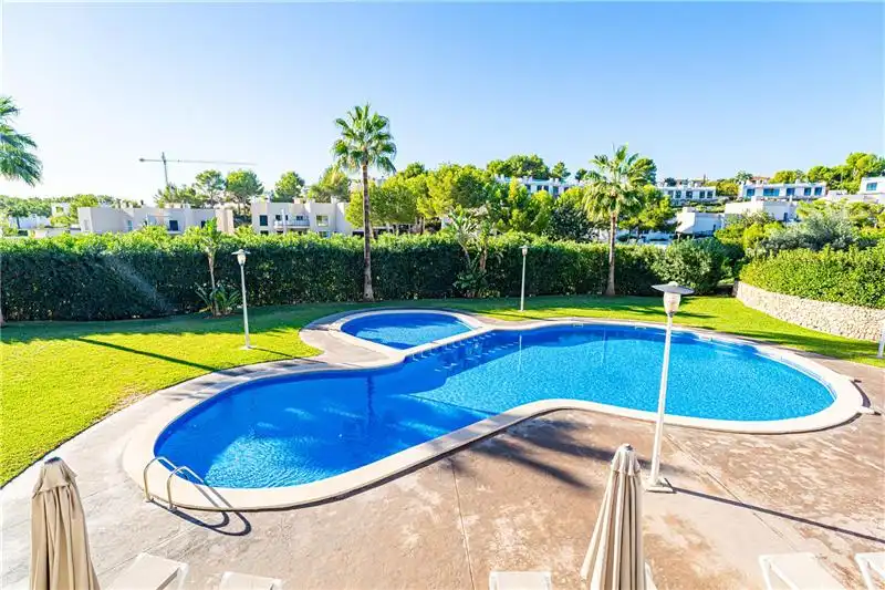 Piscina de Casa adosada en venda en Cala Vinyes