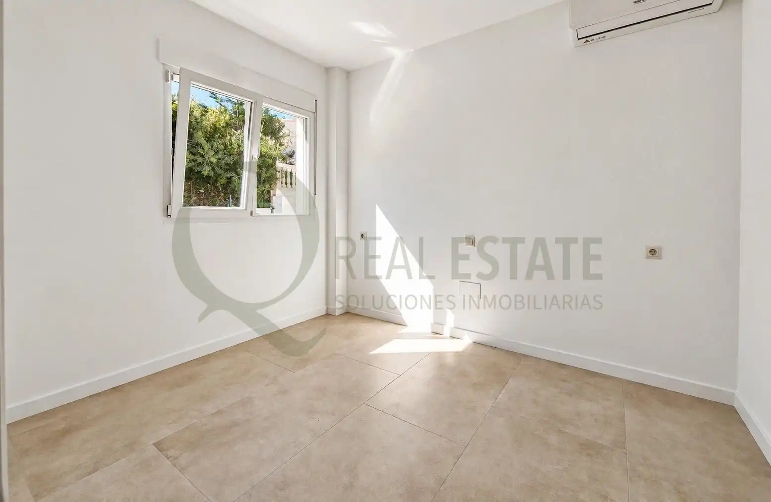 Detached house with garden for sale in Calle Calle Torrevella, imagen 21
