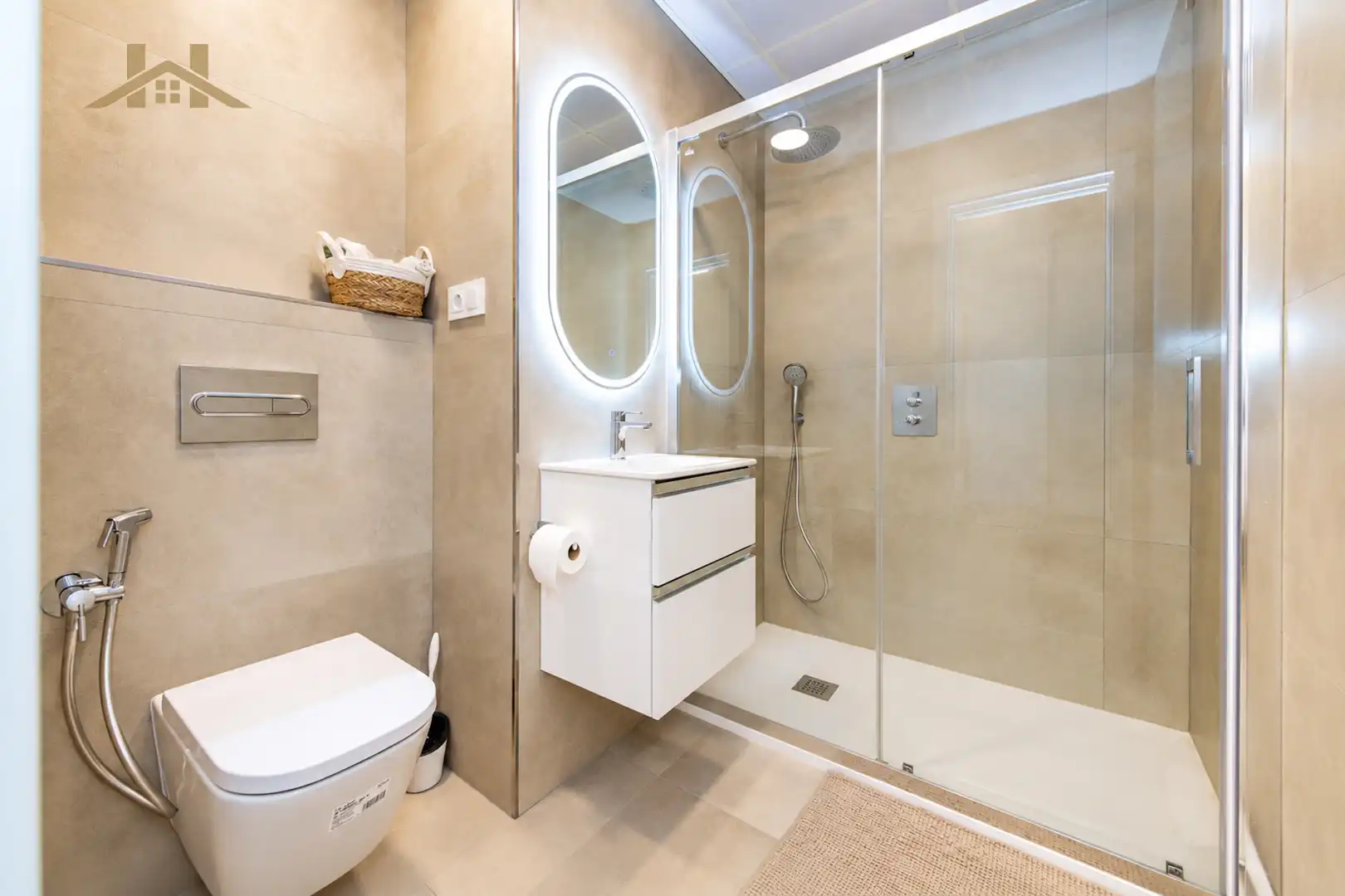 Bathroom of Study for sale in Alcobendas  with Air Conditioner, Heating and Furnished