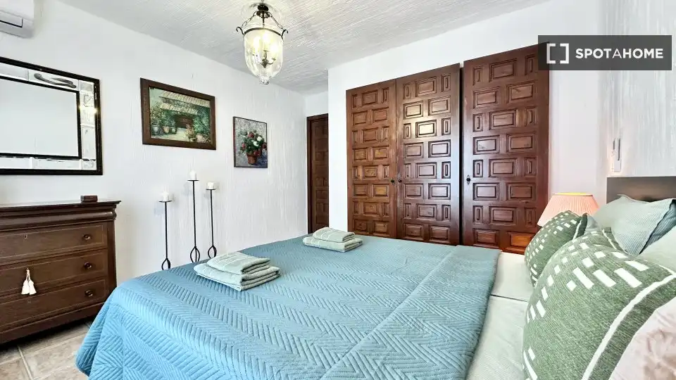 Bedroom of Apartments for share in Torremolinos  with Air Conditioner, Terrace and Furnished