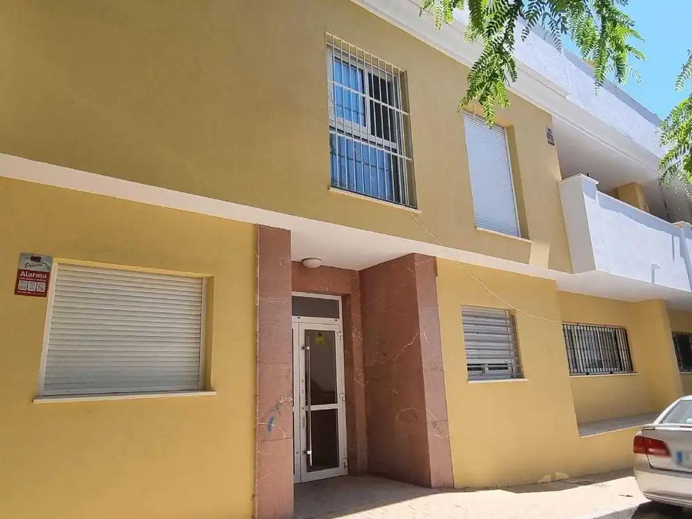 Vista exterior de Traster en venda en Estepona