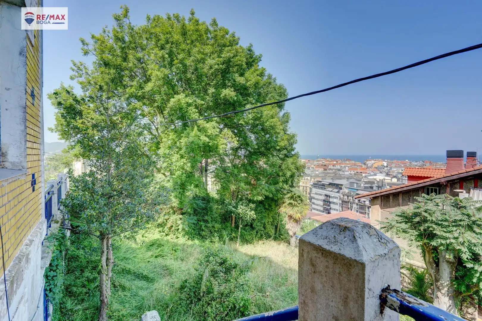 Vista exterior de Piso en venta en Donostia - San Sebastián  con Jardín privado, Parquet y Terraza