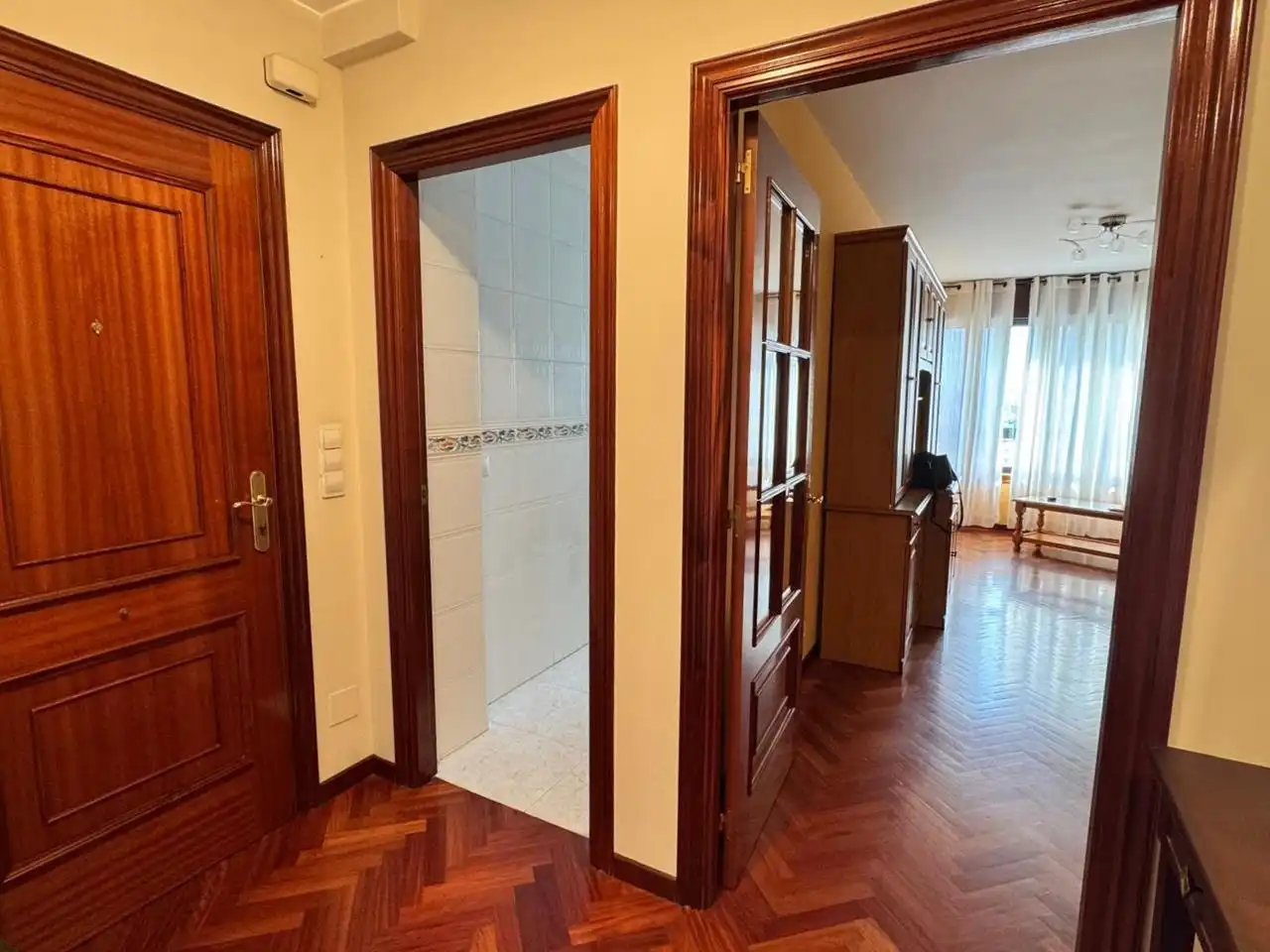 Piso de alquiler en A Coruña Capital  con Amueblado