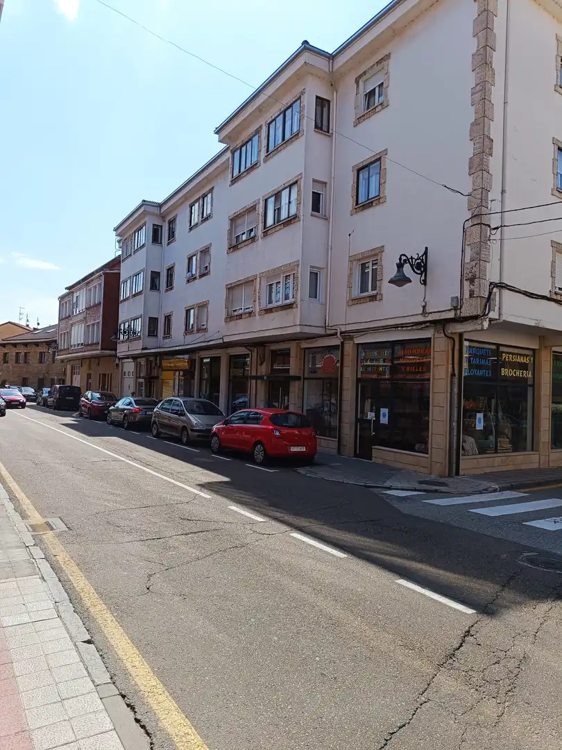 Piso en venta en Aguilar de Campoo con Trastero