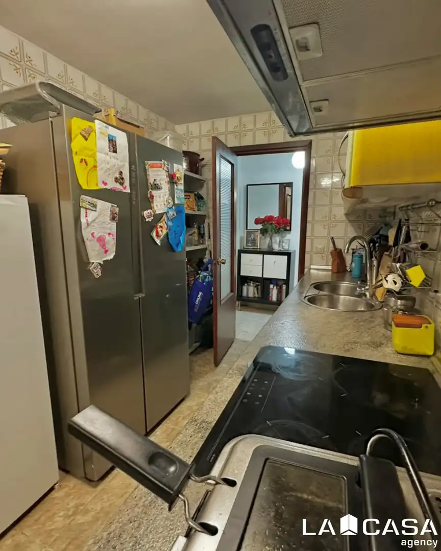 Cocina de Piso en venta en Sevilla con Balcón
