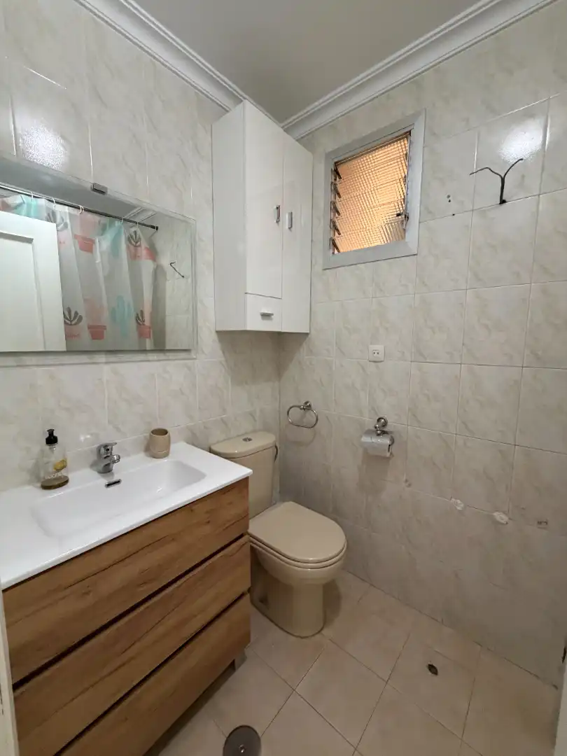 Baño de Piso en venta en Sevilla con Aire acondicionado y Terraza