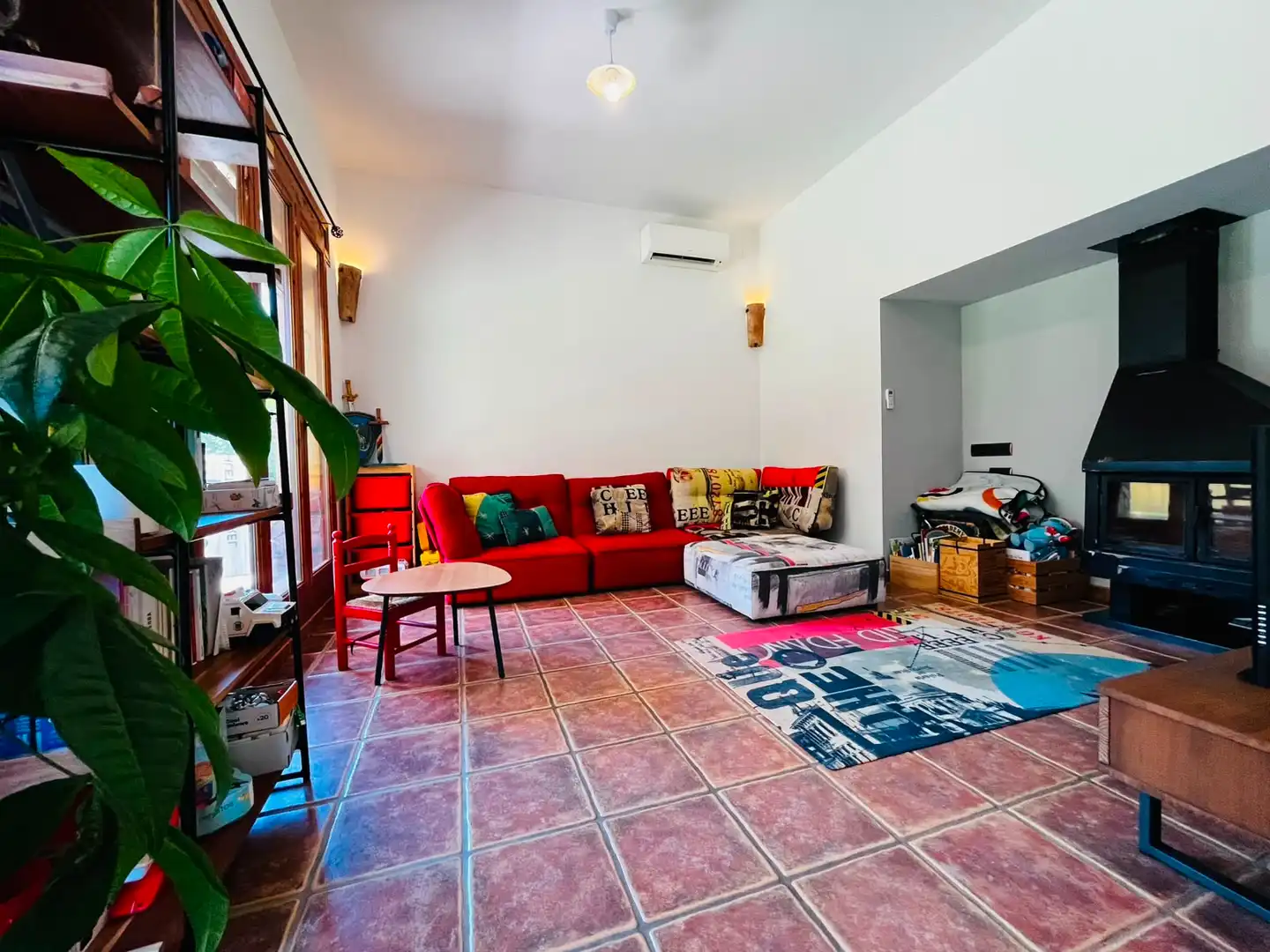 Living room of Houses for rent in Sant Martí de Llémena  with Air Conditioner, Heating and Private garden