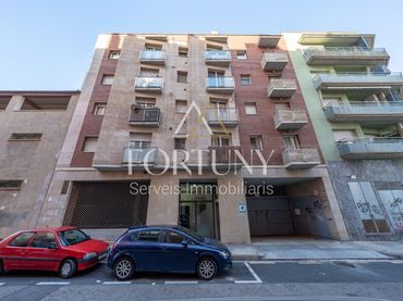 Flat with lift for sale in GAS DEL 18