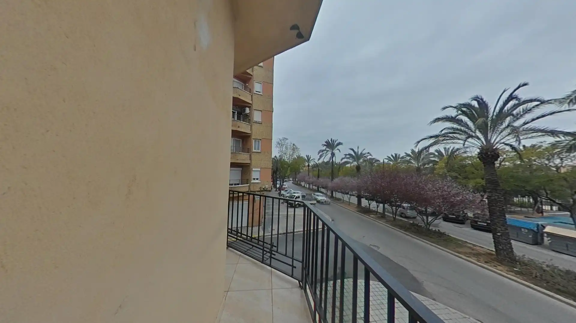 Vista exterior de Pis en venda en Paterna