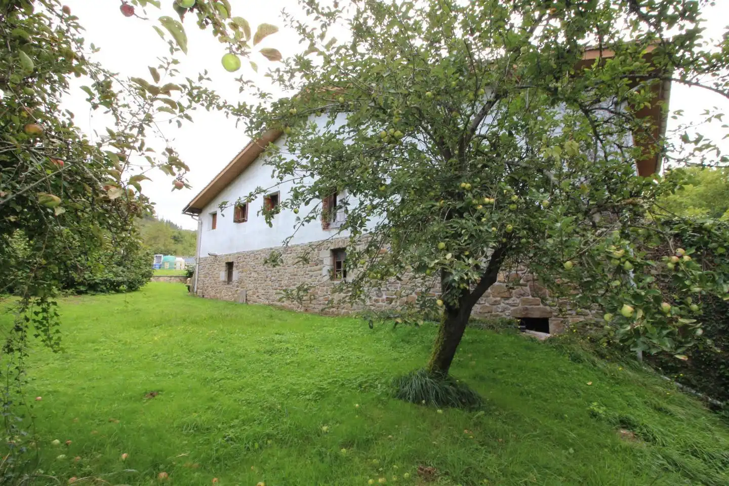 Vista exterior de Finca rústica en venta en Oñati con Calefacción, Jardín privado y Terraza