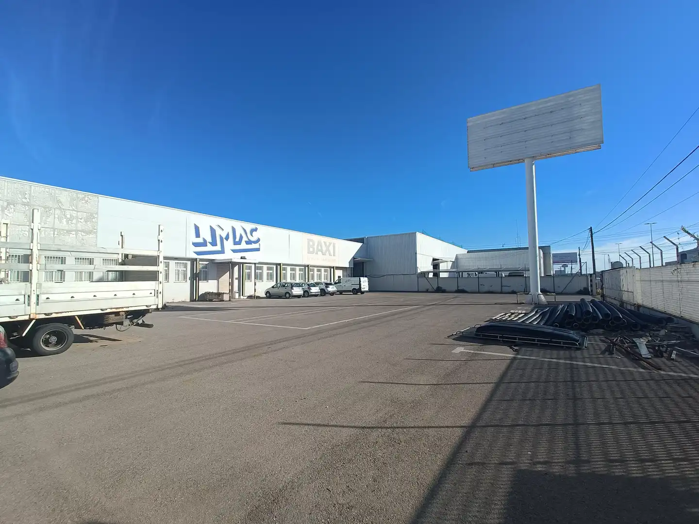 Industriegebäude zum Verkauf in Avinguda de València 134, imagen 4