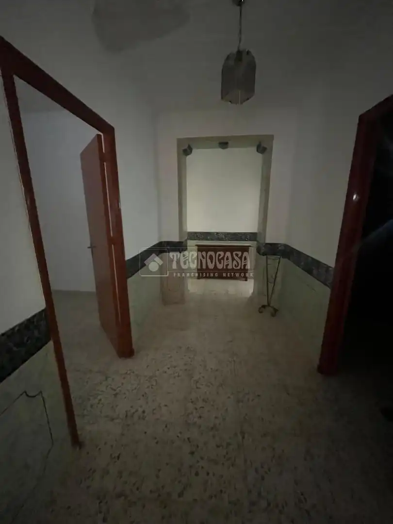 Casa aparellada amb jardí en venda a Pinos Puente, imagen 6