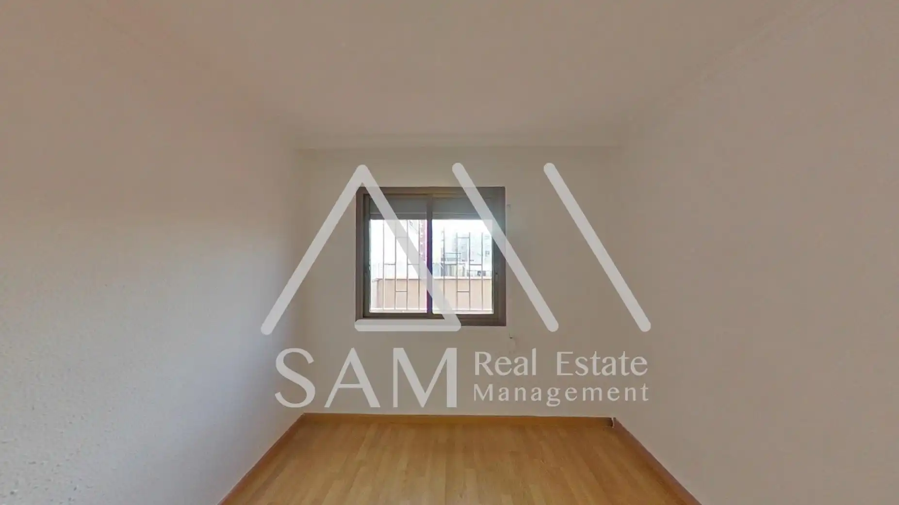 Habitación de Planta baja en venta en Riu Sud