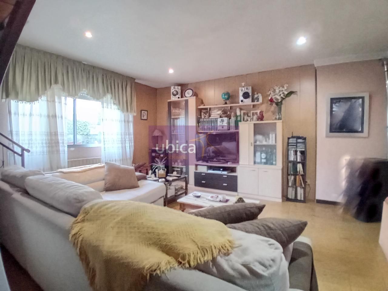 Sala d'estar de Casa o xalet en venda en Mos amb Jardí privat