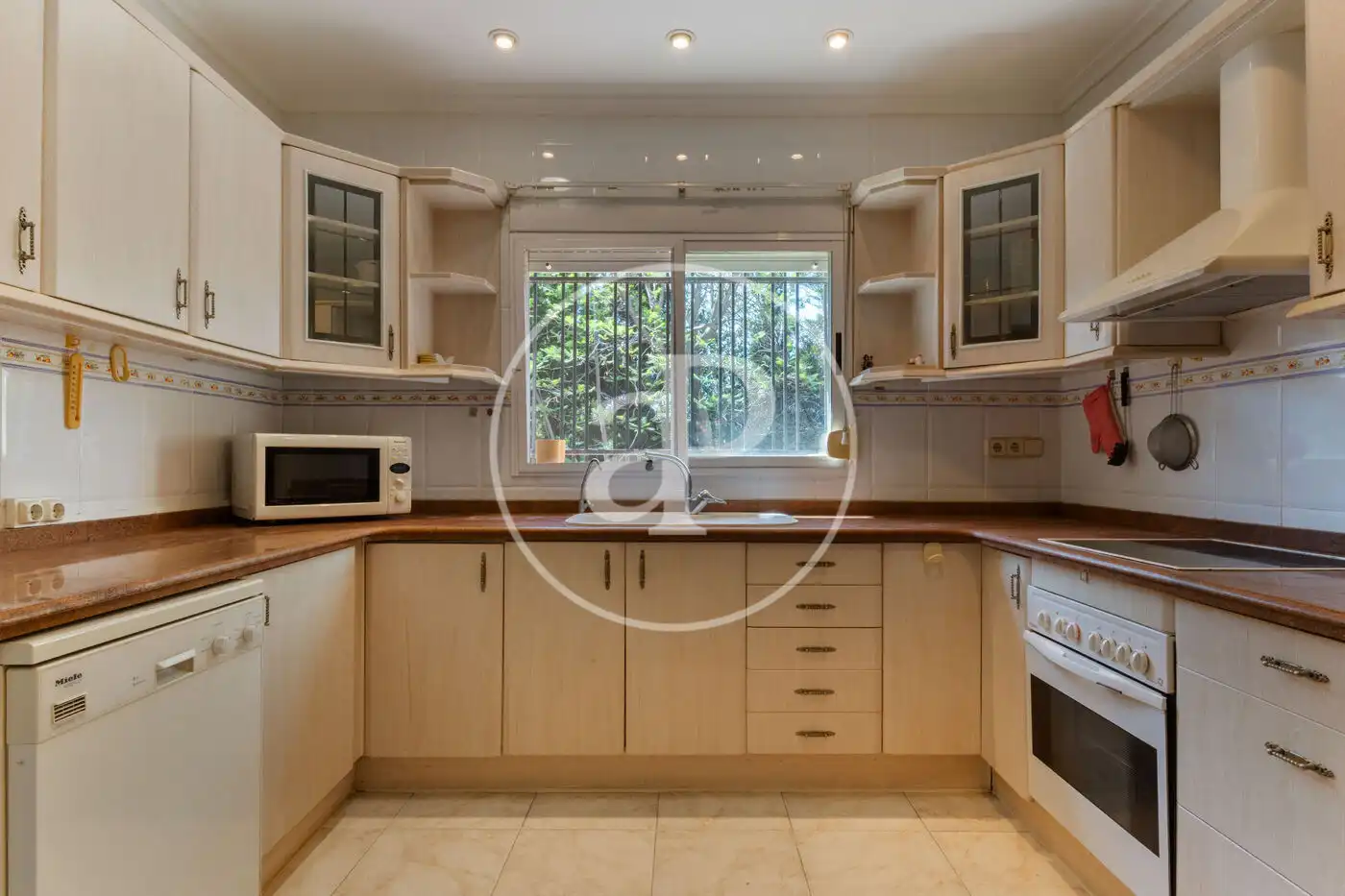 Cocina de Casa o chalet en venta en Paterna con Aire acondicionado, Calefacción y Jardín privado