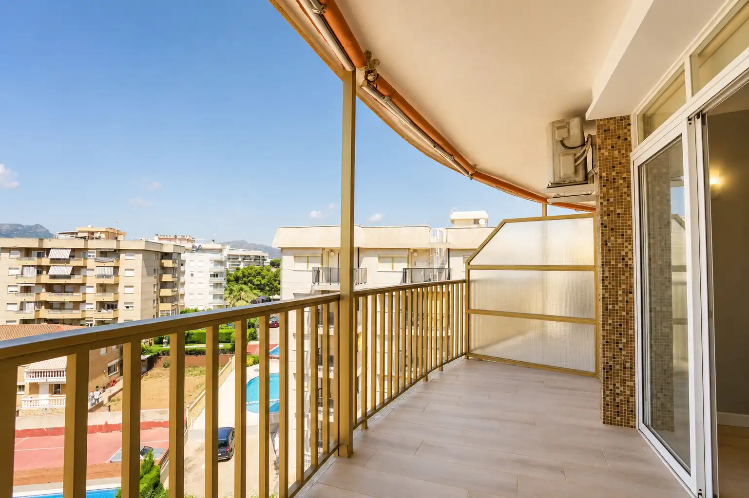 Apartamento con ascensor en venta en Passeig Maritim 116, imagen 16