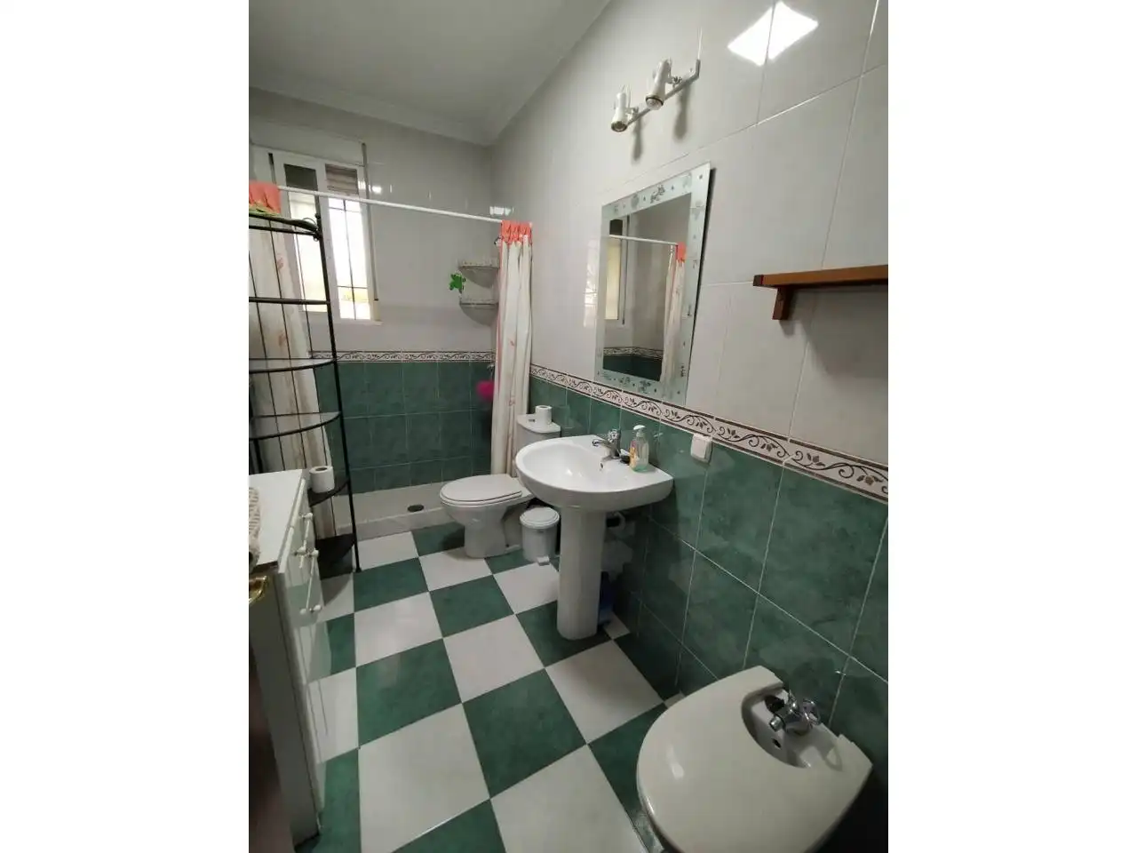 Bathroom of Flat for rent in Cabra  with Terrace and Furnished