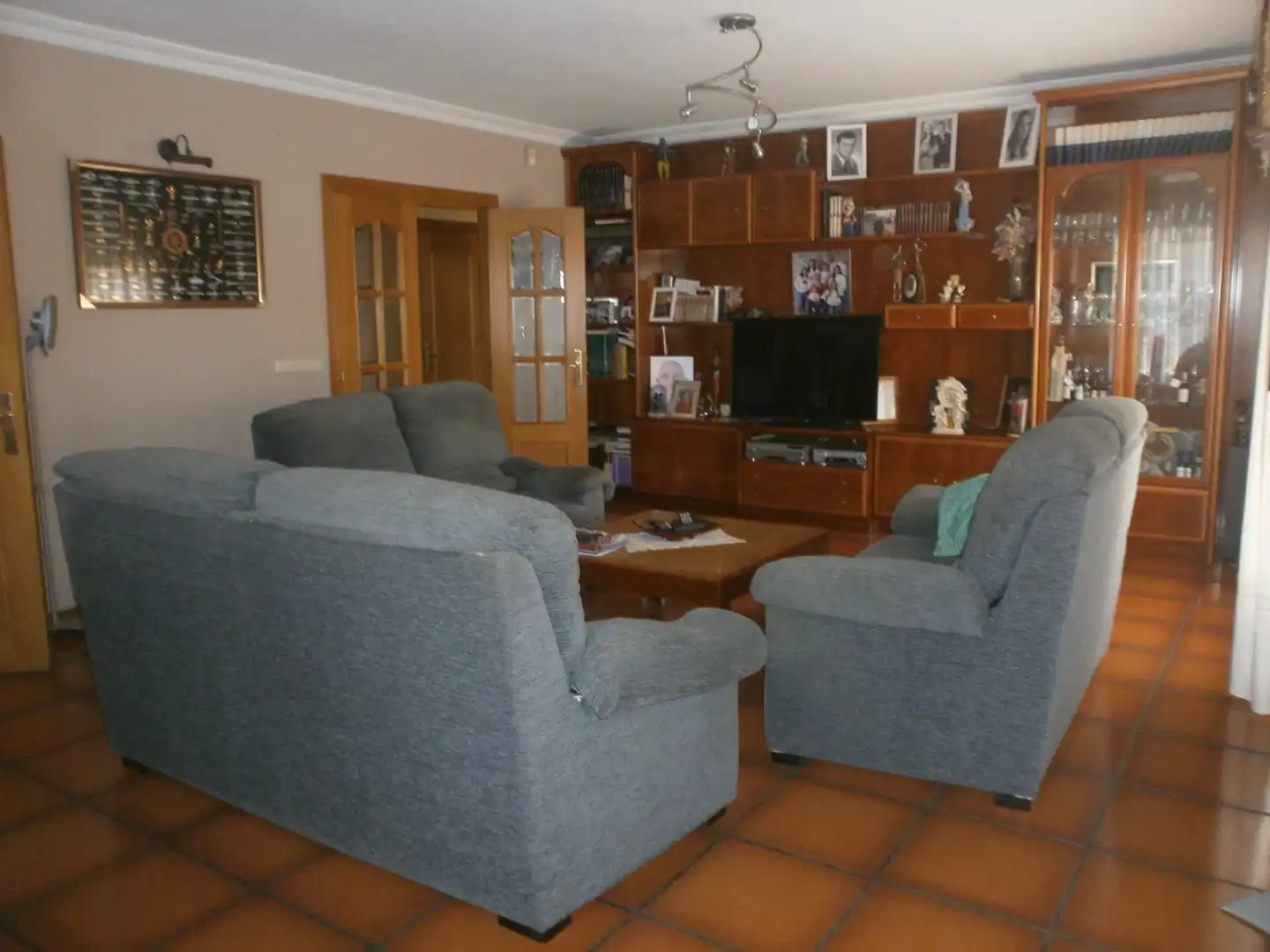 Sala d'estar de Casa o xalet en venda en La Lastrilla  amb Calefacció, Jardí privat i Terrassa