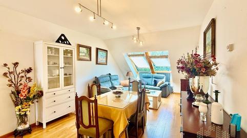 Foto 2 de Ático de alquiler en Rego, O Milladoiro, Ames