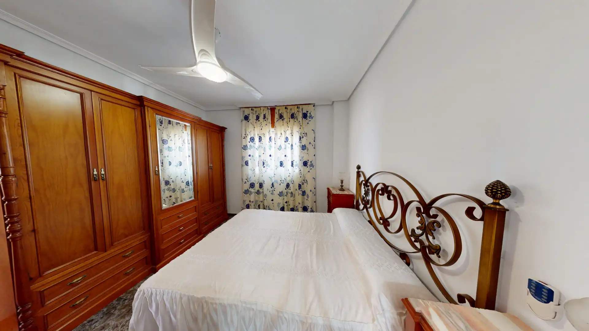 Habitación de Casa adosada en venta en Almería con Terraza, Amueblado y Horno