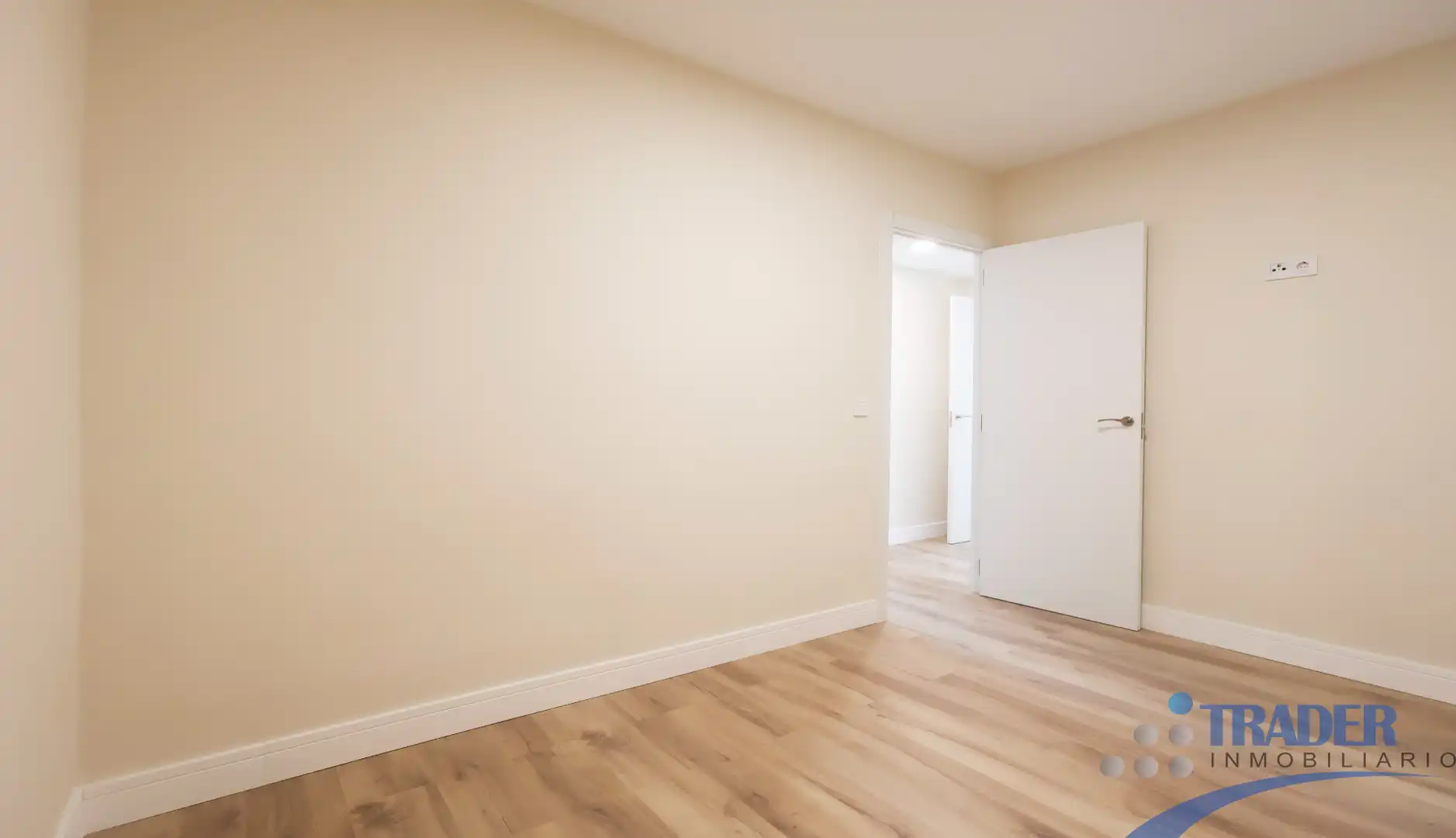 Piso en venta en Alcorcón con Calefacción, Jardín privado y Terraza