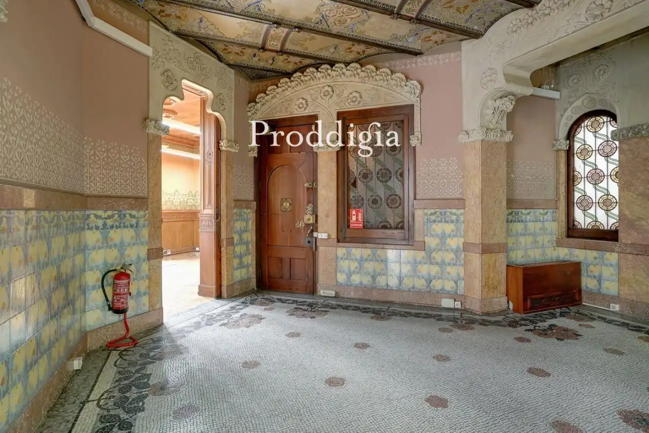 Büro zur Miete in  Barcelona Capital mit Balkon